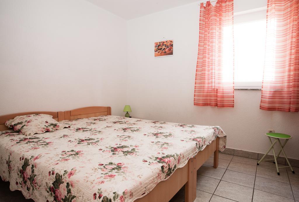 Apartments Vrgada Drage Exterior photo